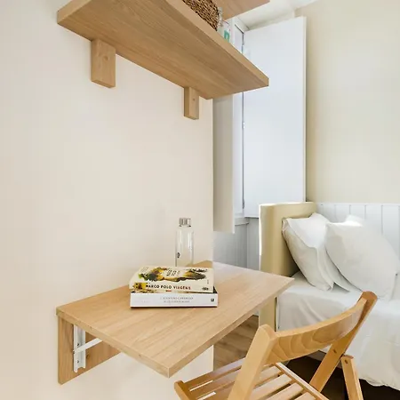 Metropolitan Living - Campolide شقة *