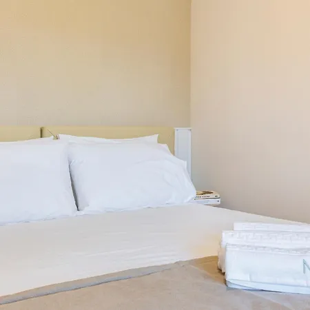 Апартаменты Metropolitan Living - Campolide Лиссабон