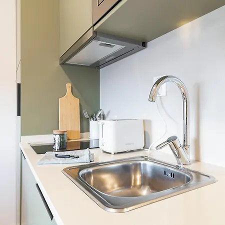 Metropolitan Living - Campolide Apartment Lisbon