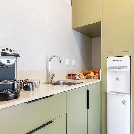 Metropolitan Living - Campolide Apartament